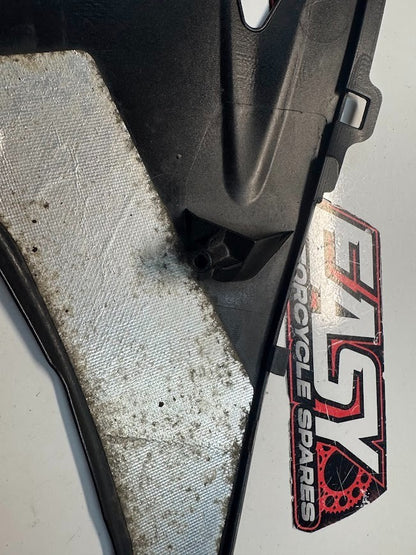 Suzuki GSXR 1000 2016 LH lower Side Cowl Fairing OEM Genuine 94481-47H00