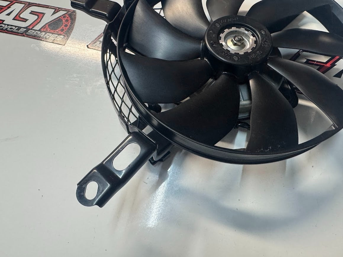 Suzuki GSXR 1000 2009-2016 Radiator Thermo Fan OEM Genuine 17800-47H00