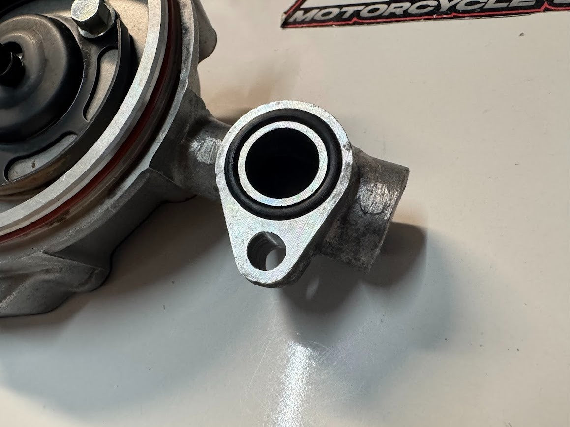 Yamaha YZF R15 2015 Water Pump Assy OEM Genuine 38B-E1185-01