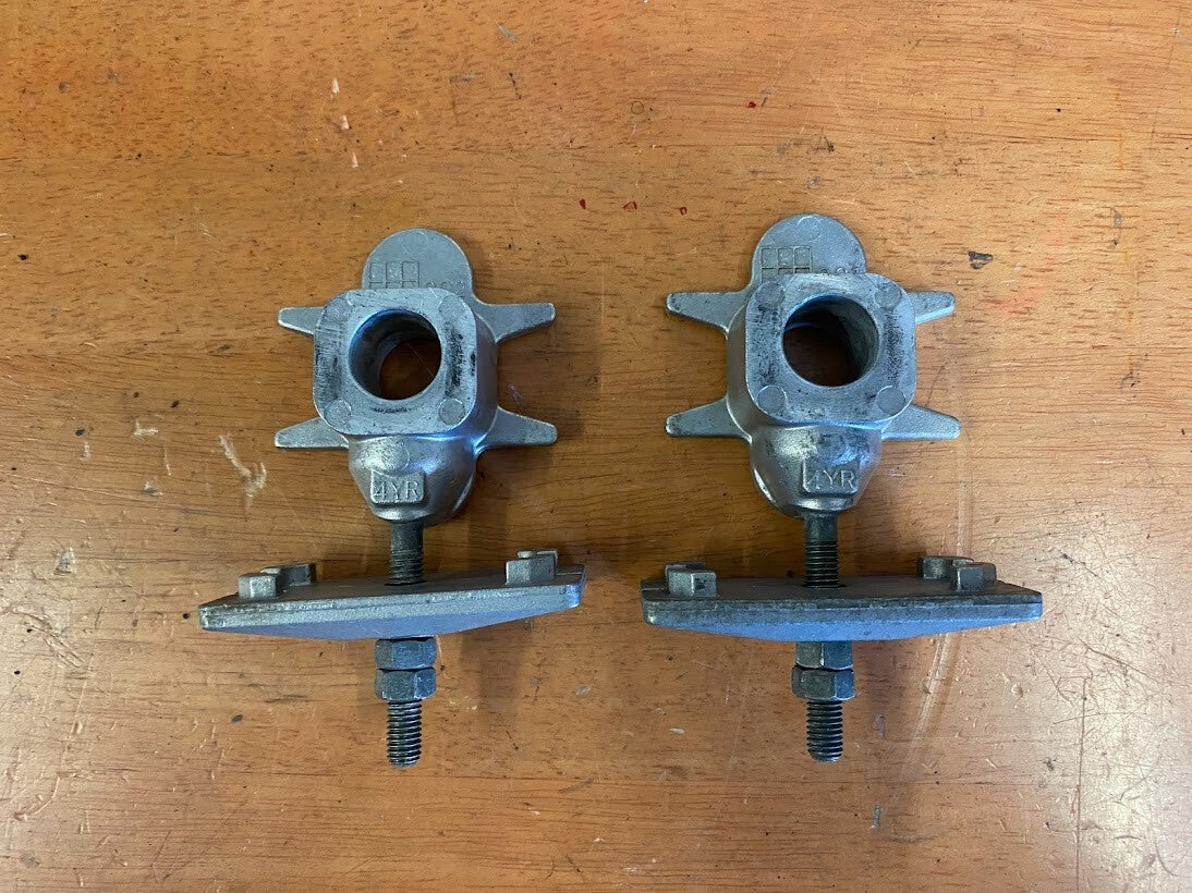 Chain Adjusters Yamaha FZS 600 1998