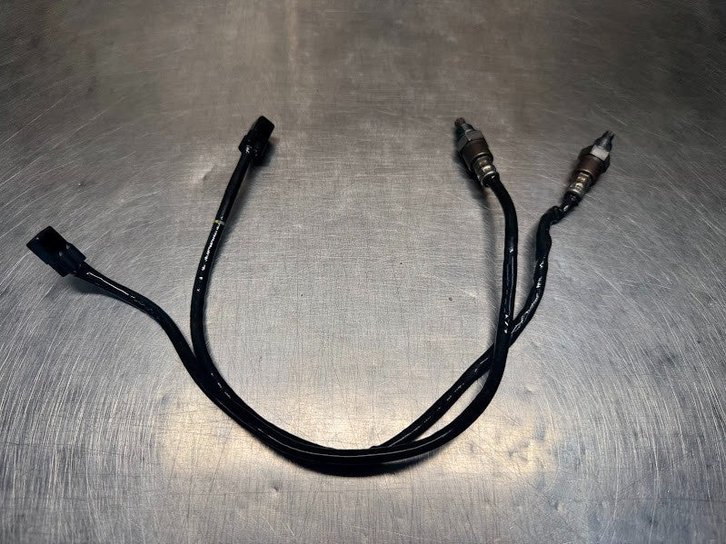 Yamaha YZF R1 2015-2025 o2 Oxygen Sensor Pair OEM Genuine 2CR-8592A-20