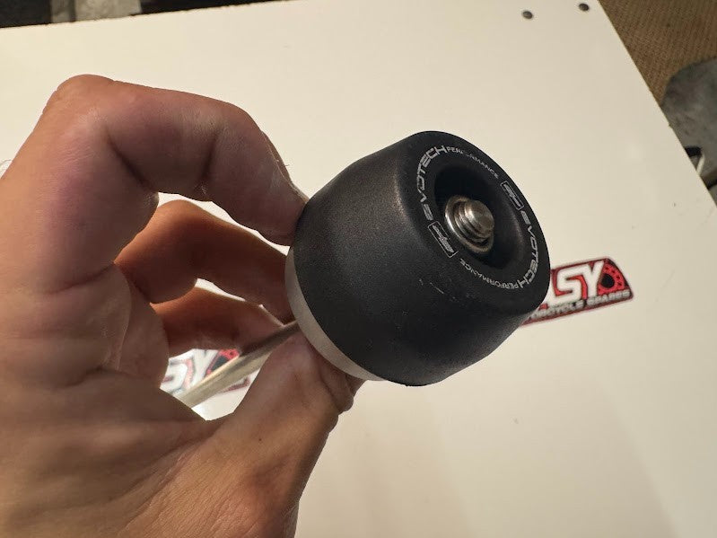 Yamaha YZF R1 2015-2025 Evotech Performance Rear Axle Sliders PRN012291