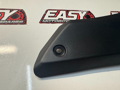 Yamaha YZF R7 2022-2025 Cover 2 Fairing Panel Cowling OEM Genuine BEB-28229-00