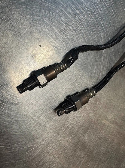 Yamaha YZF R1 2015-2025 o2 Oxygen Sensor Pair OEM Genuine 2CR-8592A-20