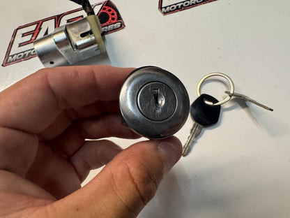 Suzuki VL 1500 Intruder 2001-2003 Ignition Lockset Key OEM Genuine 37000-26841