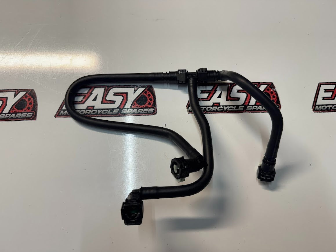 Yamaha YZF R1 2020-2025 Fuel Pipe Hose Connectors OEM Genuine B3L-13971-01