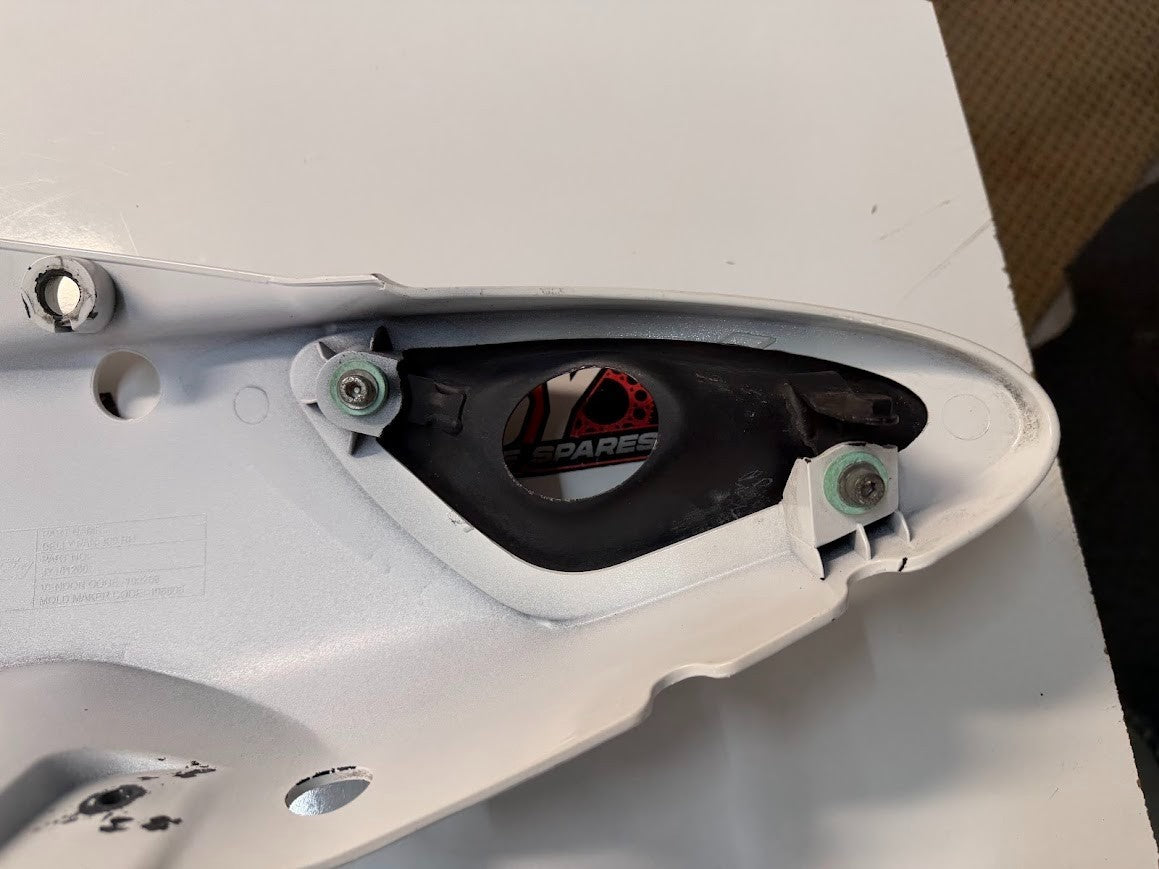 RH Lower Belly Fairing KTM RC 390 2014-2016 OEM 9080802003328