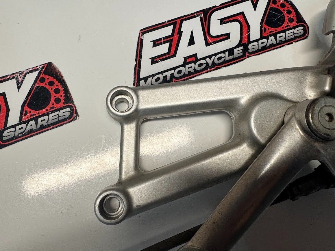 Aprilia RS4 125 4T 2011-2016 LH Foot Peg Assembly Rear Set OEM Genuine 899558