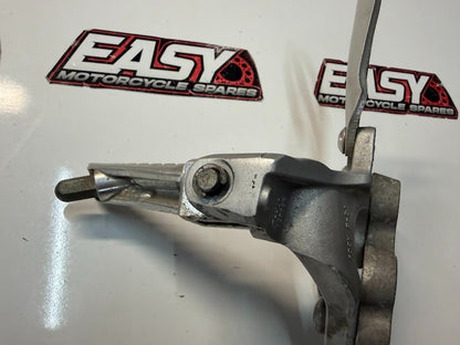 LH Rear Set Peg Bracket Assy Suzuki GSXR 1000 2009-2014 OEM 43521-47H10