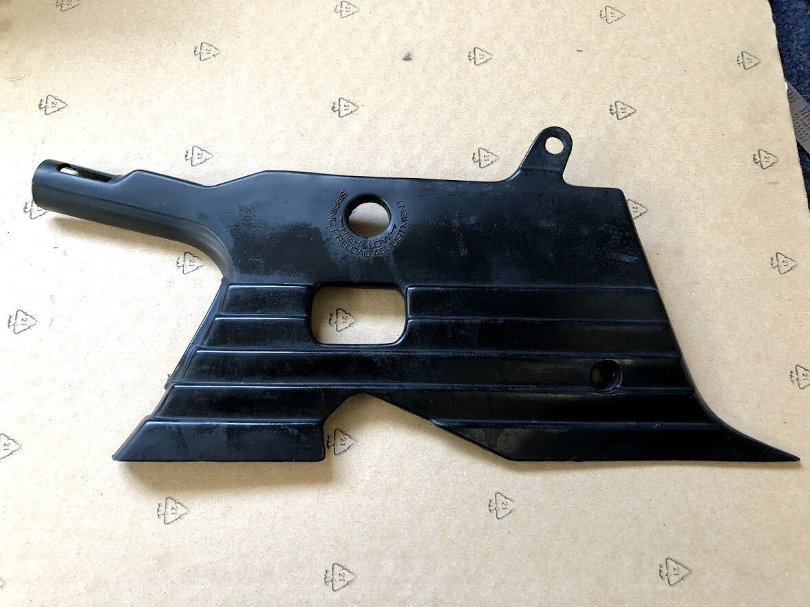 Cover R Pivot Honda CBR 1000 F 87-88 1987 64280-MM5-0000