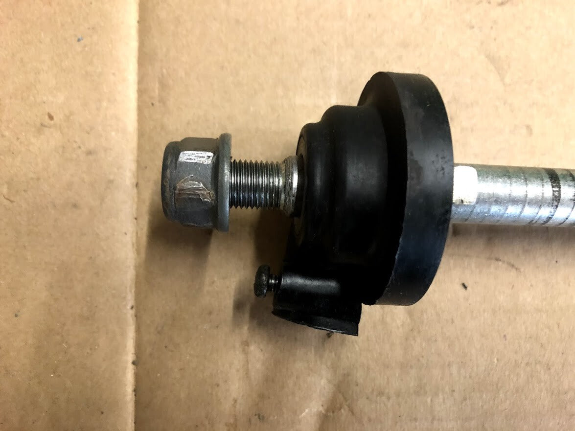 Front Axle Suzuki GSX 750 F 89-03 1989 54711-19C00