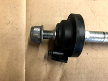 Front Axle Suzuki GSX 750 F 89-03 1989 54711-19C00