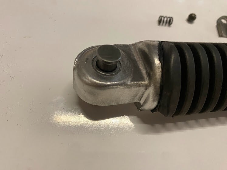 RH Pillion Peg Suzuki GSX 750F 04-06 2004 43610-08F00