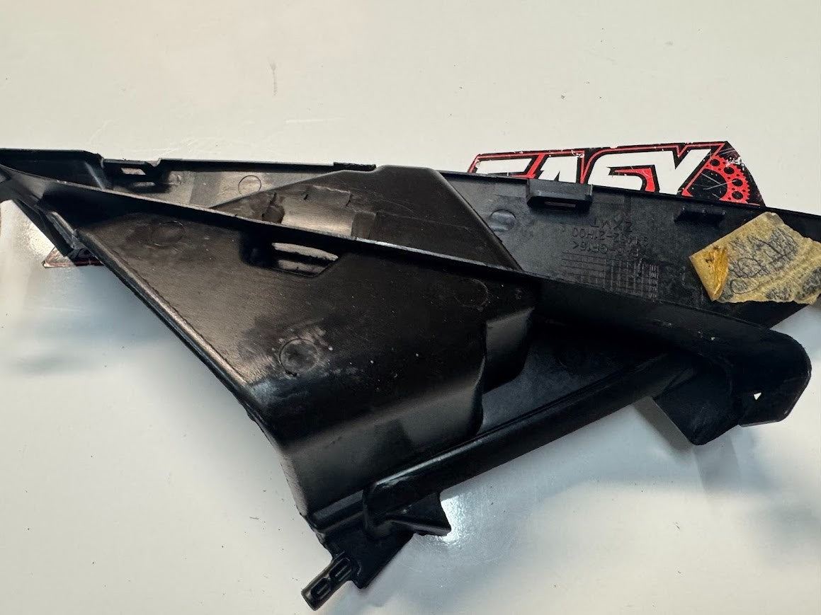 Suzuki GSXR 1000 2007-2008 LH Inner Lower Fairing ZXMT 94462-21H00