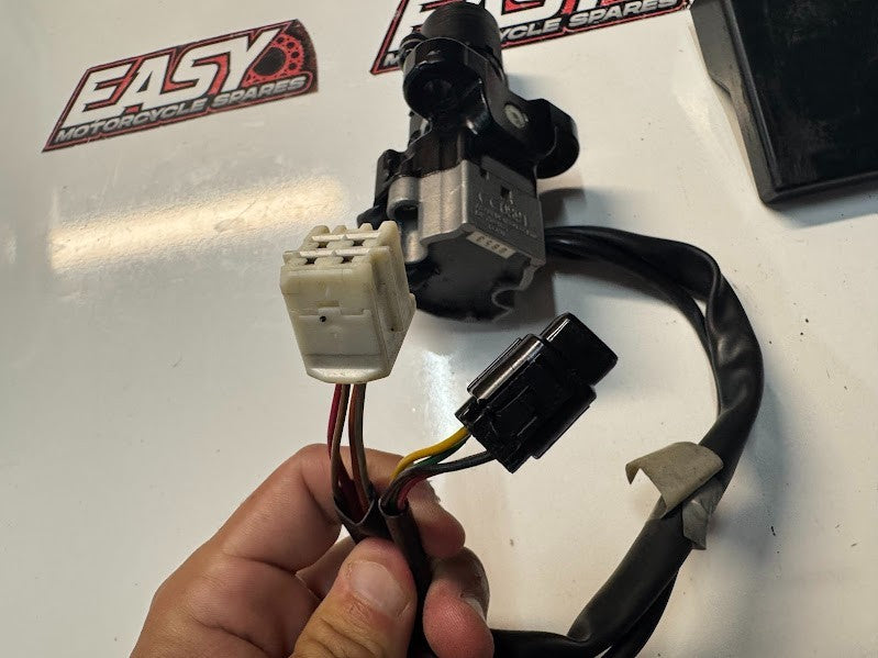 Suzuki GSXR 1000 2013 ECU Ignition Key OEM Genuine 32920-47HG0