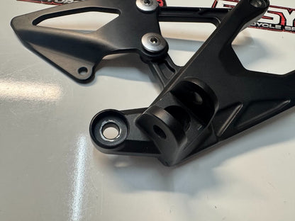 Yamaha YZF R1 2015-2025 RH Riders Peg Bracket Rear Set OEM Genuine 2CR-27443-00