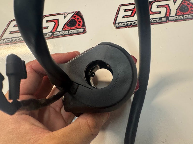 Honda CBR 300R 2014-2018 RH Switch Block Buttons OEM Genuine 35130K33D02
