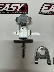 Chain Adjusters Suzuki GS 500 2006