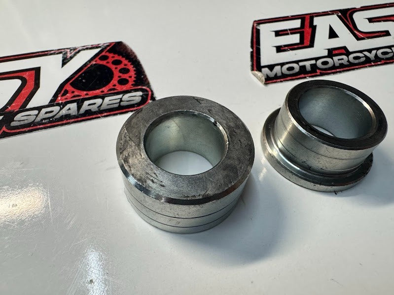 Kawasaki Vulcan S 650 2015-2025 Rear Wheel Axle Spacers OEM Genuine 92152-0751