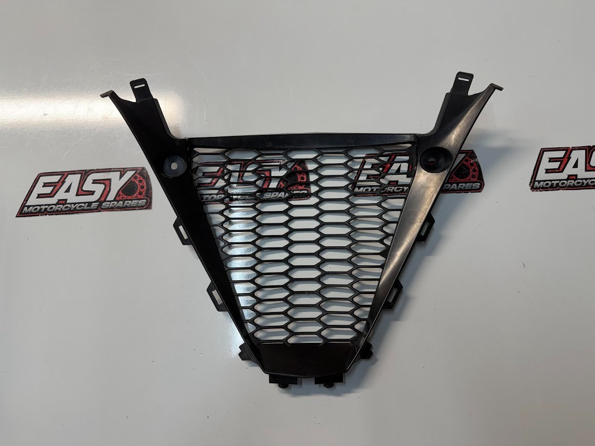 Lower Front Grille Fairing Suzuki GSXR 1000 2007-2008 OEM 94498-21H00