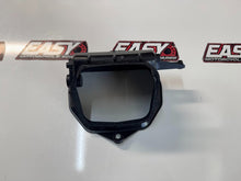 Yamaha YZF R1 2020-2021 Centre Ram Intake Duct 4 OEM Genuine B3L-2838U-00