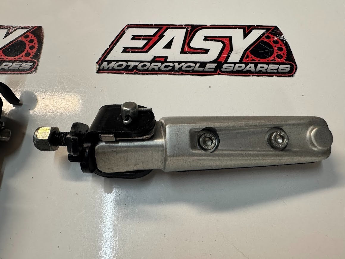 Royal Enfield Interceptor 650 2022 Pillion Peg Assembly OEM 148631C Euro 5