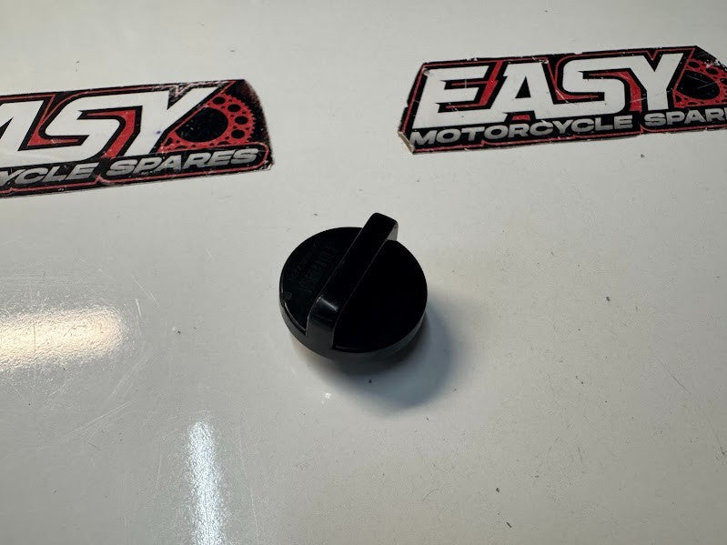 Yamaha YZF R7 2022-2025 Oil Filler Cap Plug OEM Genuine BAT-15362-00