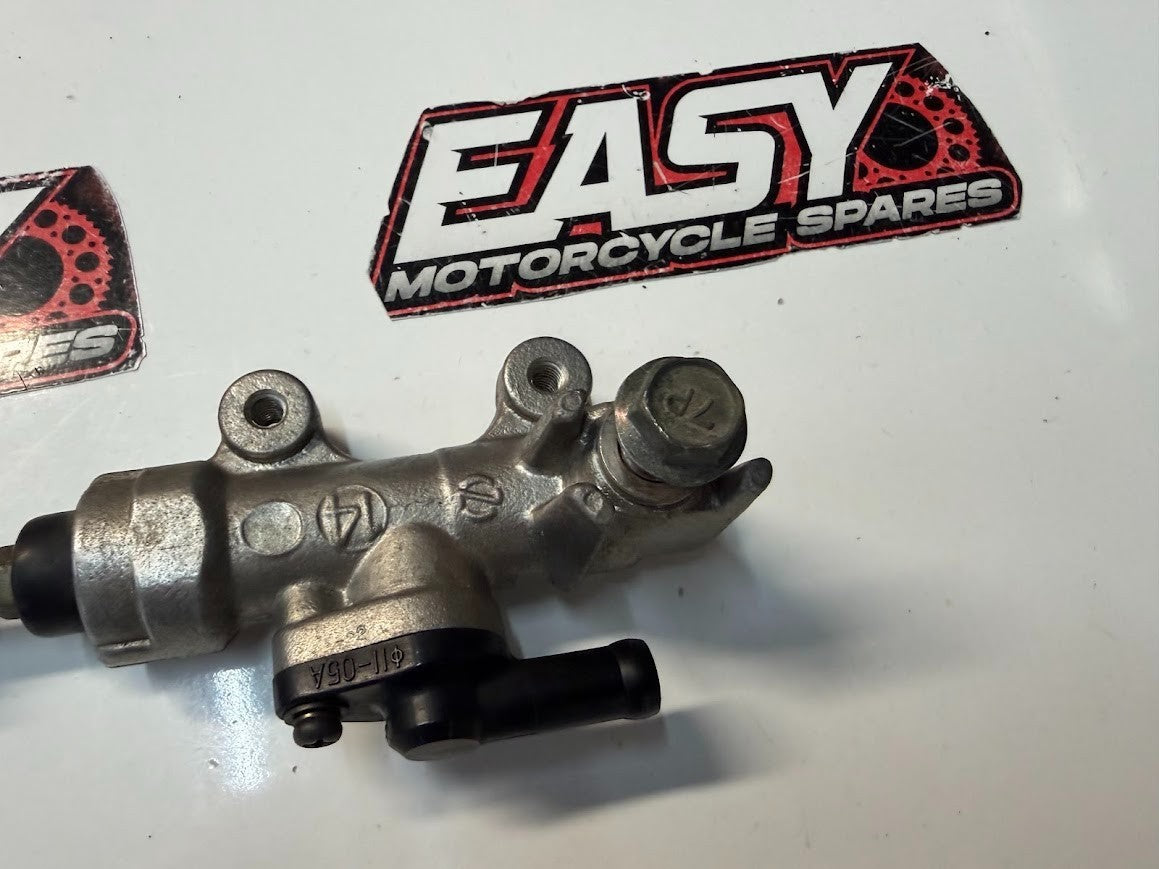 Rear Brake Master Cylinder Suzuki GSXR 1000 2003-2008 OEM 69600-16G00