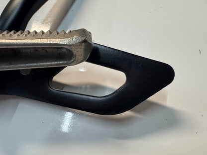 Yamaha YZF R15 2013-2018 LH Pillion Peg & Bracket OEM Genuine 1CK-F741L-00