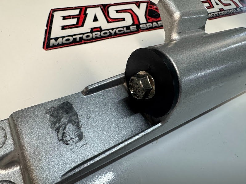 Yamaha YZF R1 2015-2019 Fuel Tank Bracket OEM Genuine 2CR-2413Y-00