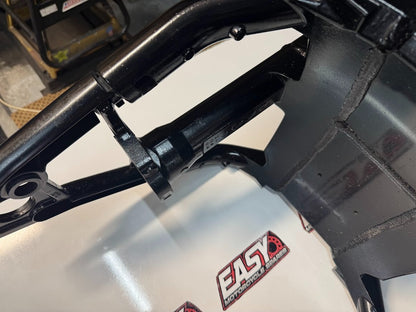 Swing Arm Suzuki Boulevard VLR 1800 2008-2014 OEM 61100-22H00-019