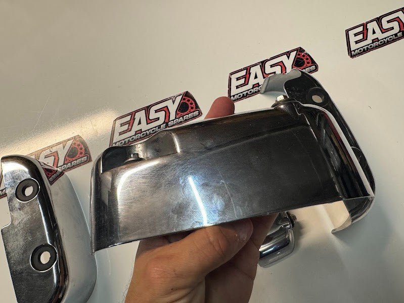 Suzuki VL 1500 Intruder 1998-2004 Cylinder Head Cover Set OEM Genuine