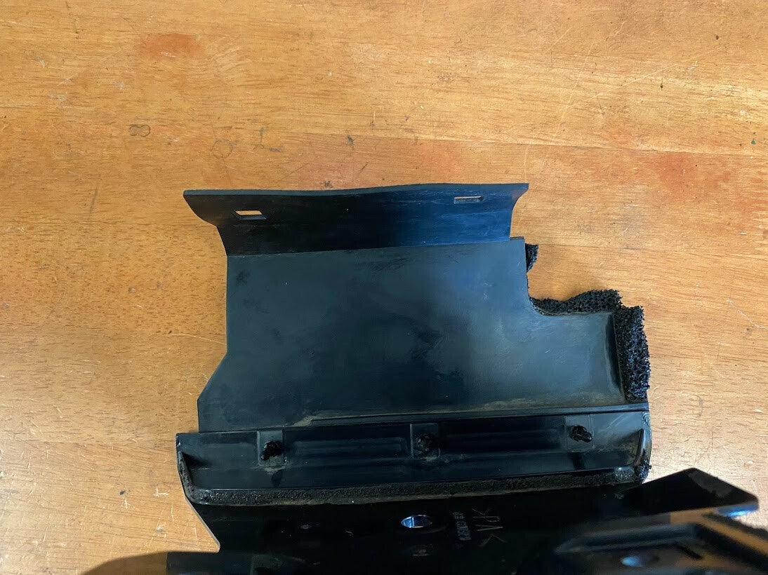 4C8 Cover 9 Yamaha R1 2007