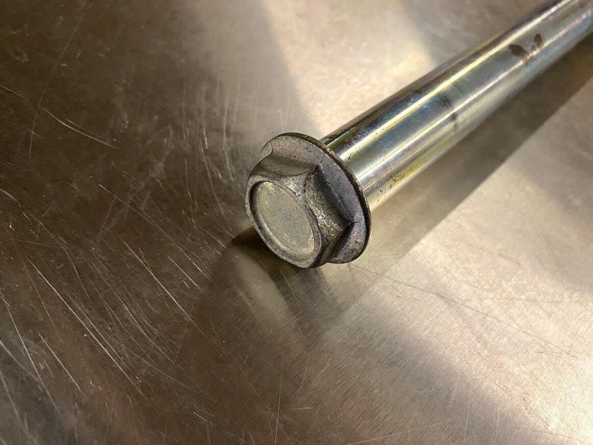 Swing Arm Bolt Kawasaki Ninja 650L 06-16 2014 33032-1142