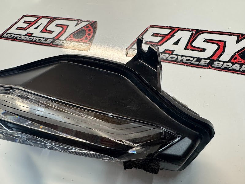 Yamaha YZF R1 2020-2025 RH Pilot Light OEM Genuine B3L-84302-00