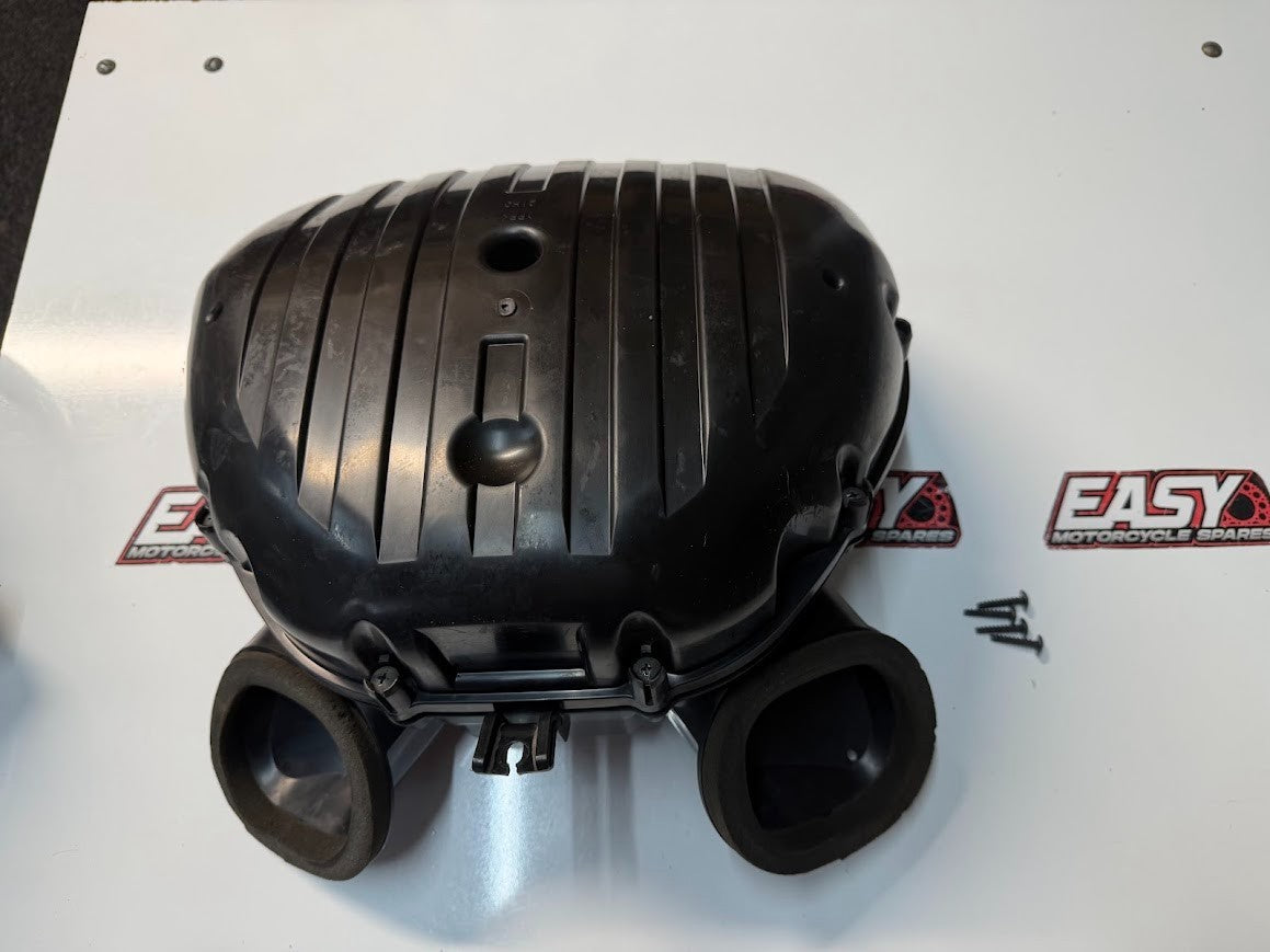 Airbox Complete w/K&N Filter Suzuki GSXR 1000 2007-2008 OEM 13700-21H00