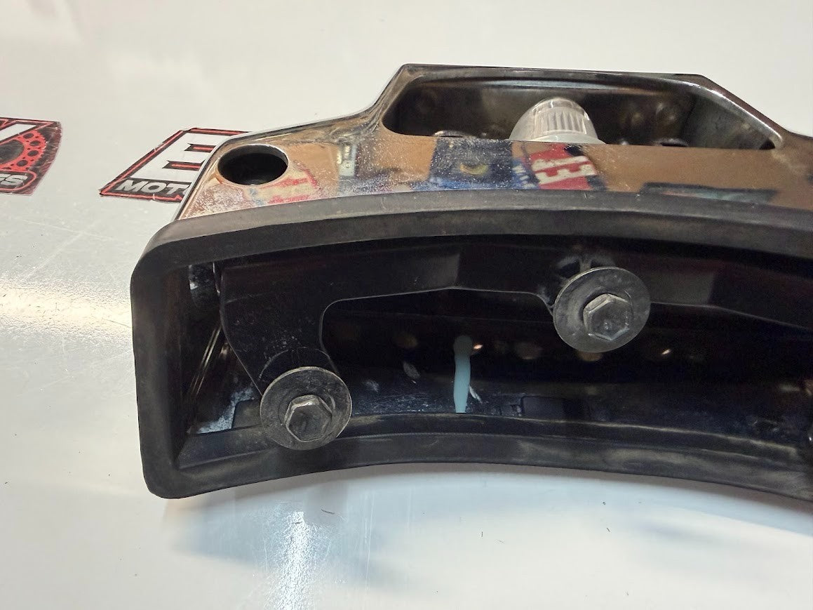 Turn Signal Cover Suzuki Boulevard C109R VLR 1800 T 2008-2014 OEM 35621-22H00