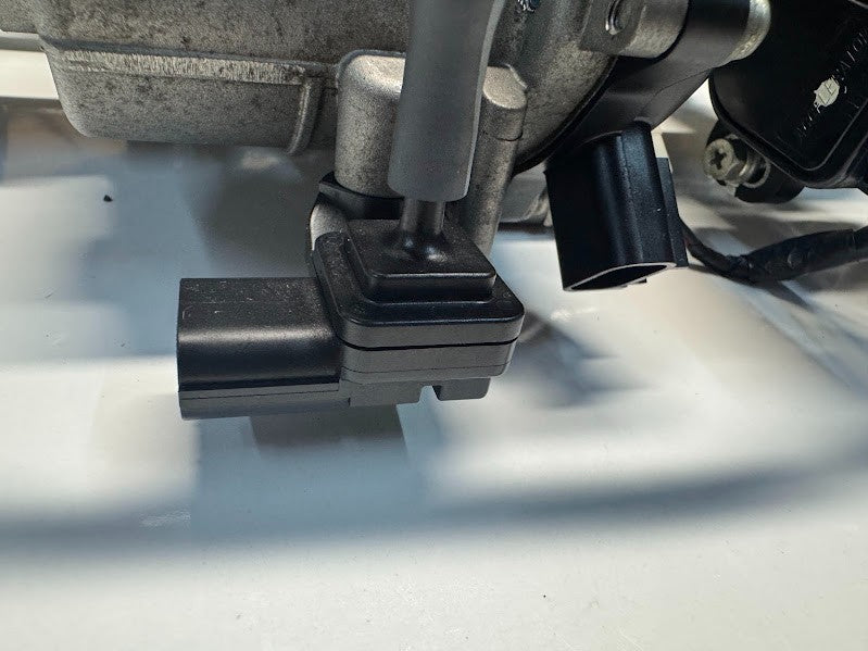 Yamaha MT-10 2016-2021 Throttle Bodies Complete OEM Genuine B67-13750-02