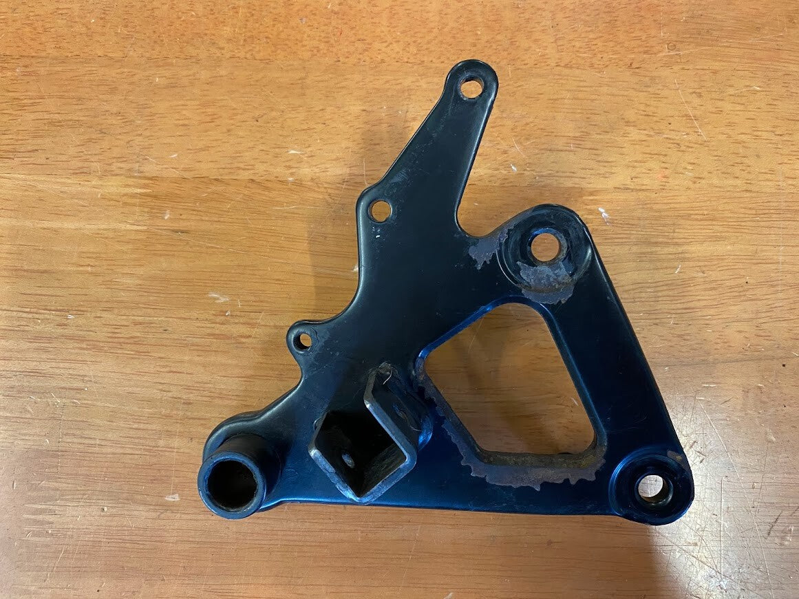 RH Foot Peg Bracket Suzuki GS 500F 2007