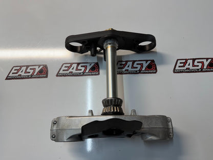 Complete Triple Trees Suzuki GSXR 1000 2007-2008 OEM 51410-21H00