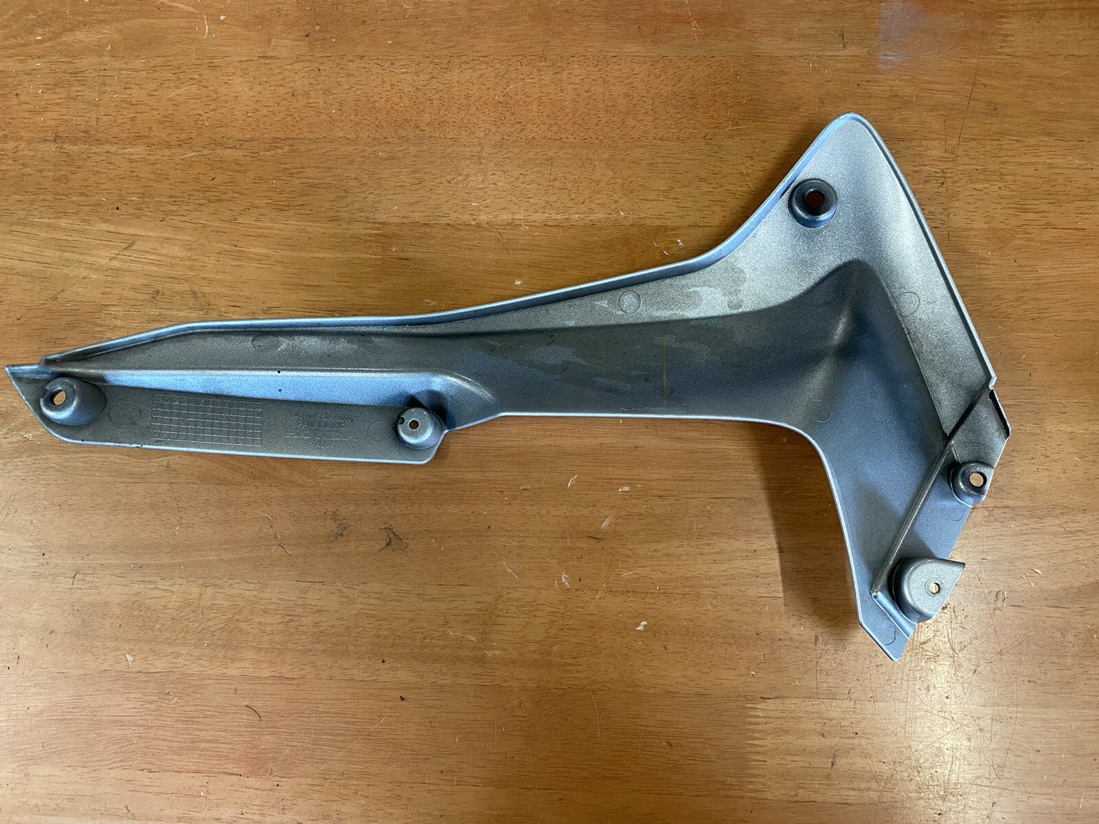 Panel Left Mid Honda CBR 250 R 2011 64380-KYJA-9000