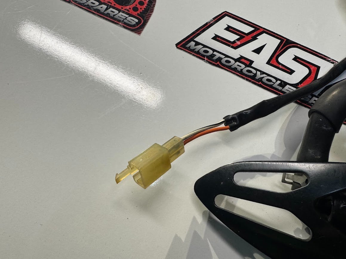 Suzuki GSXR 1000 2015-2016 RH Rear Set Foot Rest Peg Complete OEM 43541-47H10