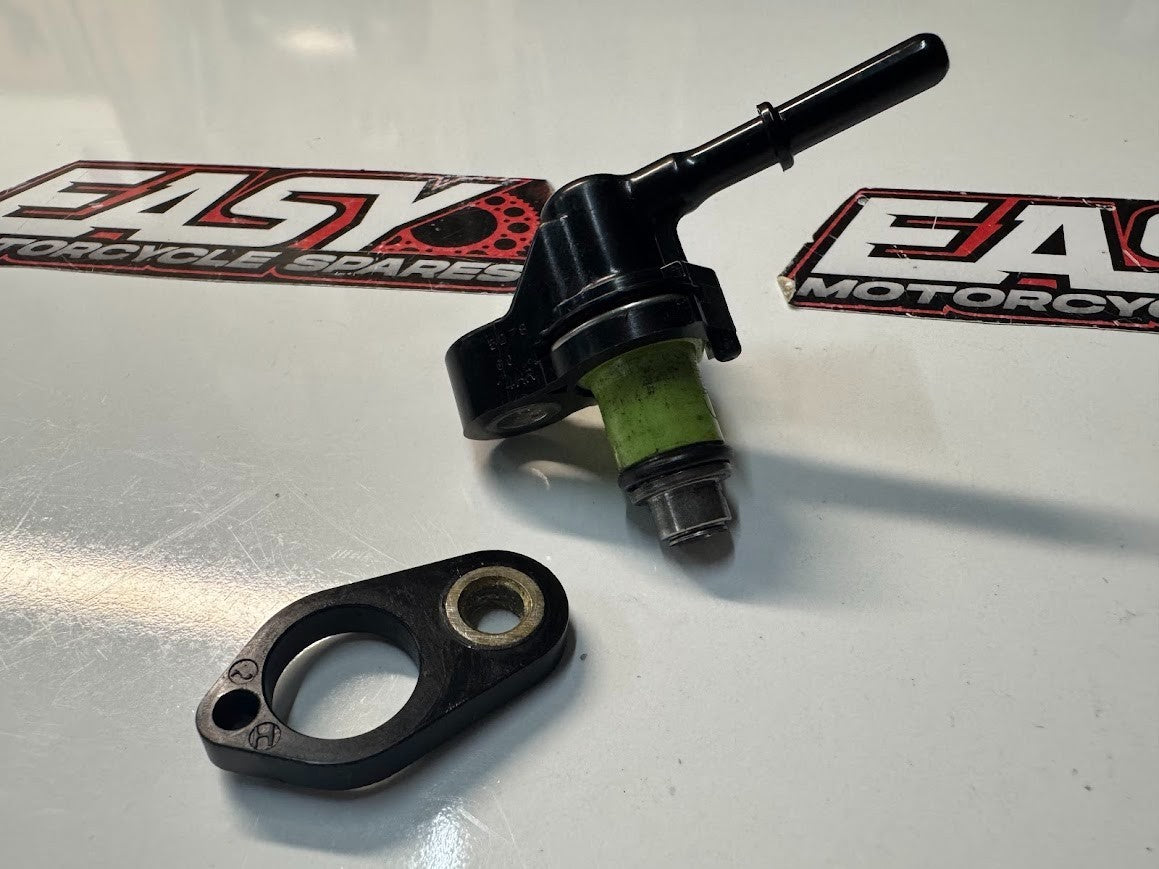 Yamaha YZF R15 2015-2018 Fuel Injector Assy OEM Genuine 5D7-E3770-00