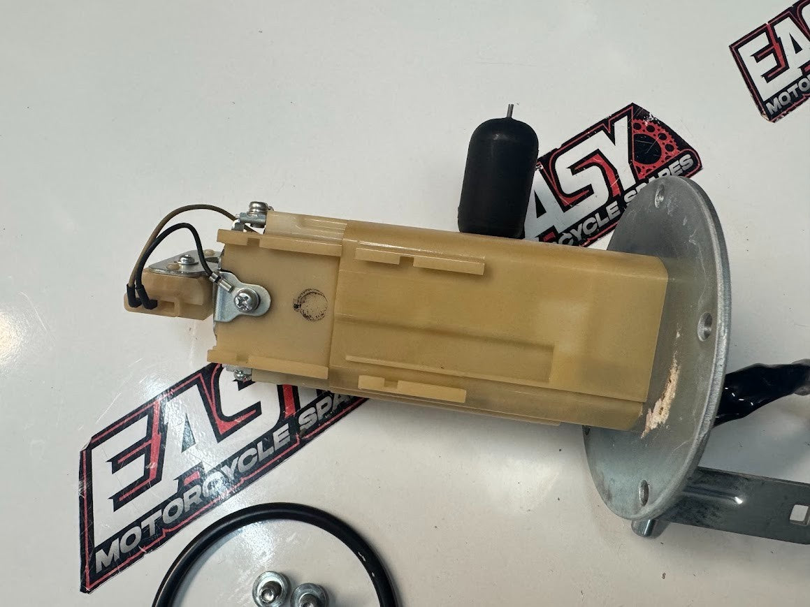 Suzuki GSXR 1000 2012-2014 Fuel Pump Assembly OEM Genuine 15100-47H10