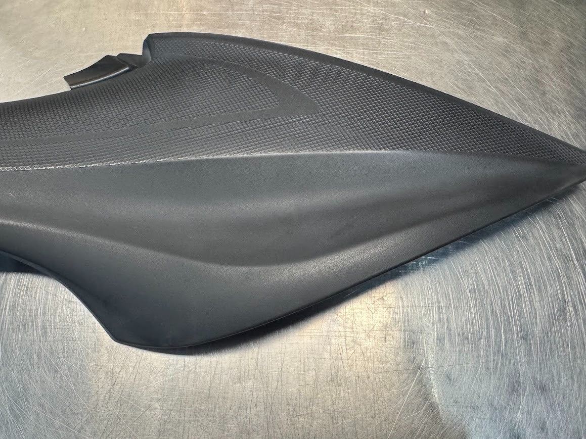 Suzuki GSX-S 1000 2017 RH Side Cover Fairing OEM Genuine 47111-04K0