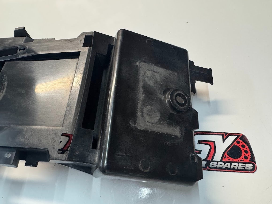 Suzuki GSXR 1000 2007-2008 Inner Fender Battery Tray OEM Genuine 63111-21H00