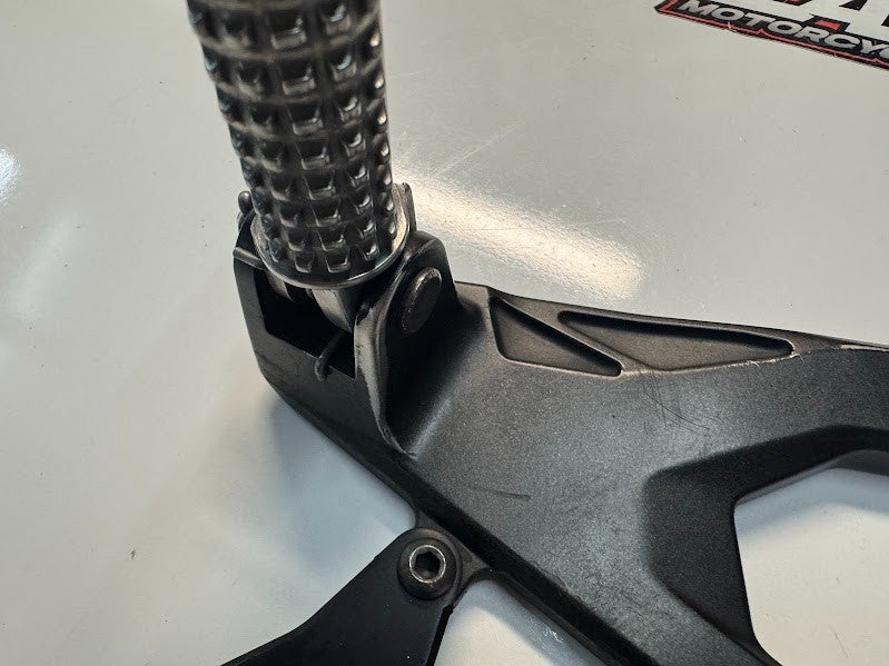 Yamaha YZF R1 2015-2025 LH Riders Peg Bracket Rear Set OEM Genuine 2CR-27442-00