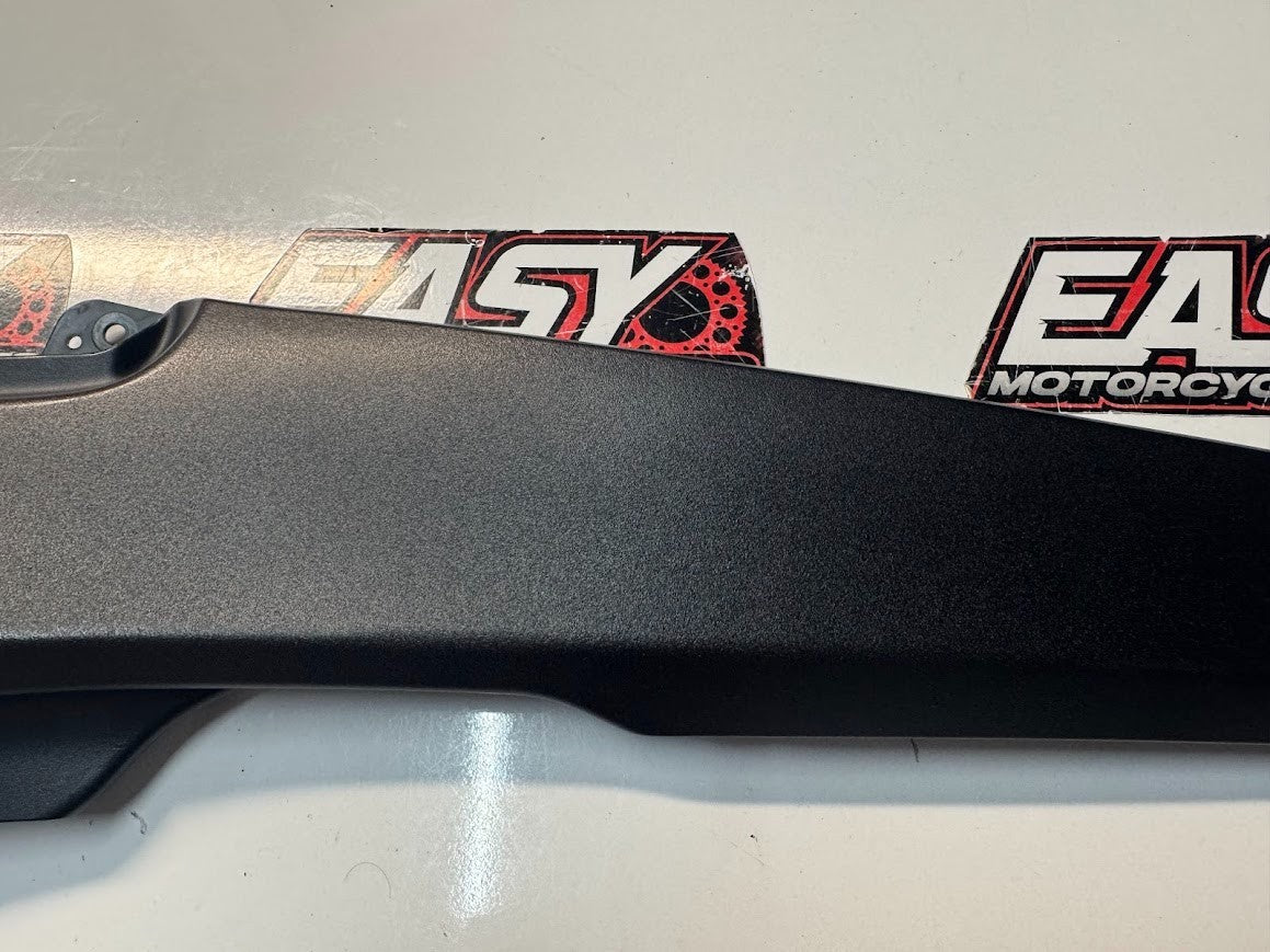 Yamaha YZF R7 2022-2025 Side Cover 2 Fairing Mole OEM Genuine BEB-2171M-00