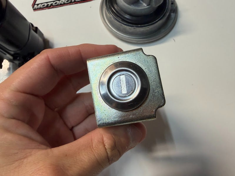 Ignition Key Lockset Honda CB 300F 2014-2018 OEM 35010K33701