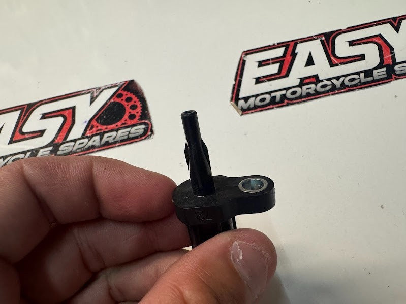 Yamaha YZF R7 2022-2025 Air Temperature Sensor OEM Genuine 5YU-85886-00
